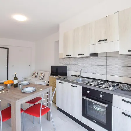 Apartament Beautiful In Marina